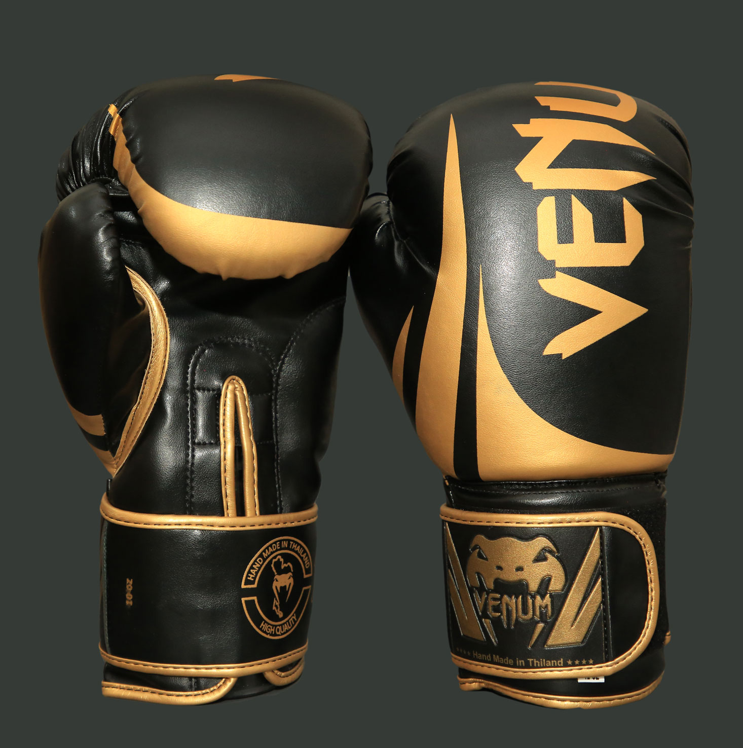 golden boxing gloves